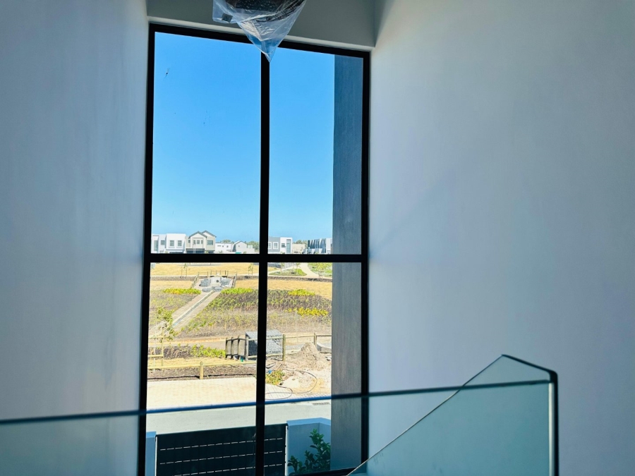 4 Bedroom Property for Sale in Sandown Western Cape